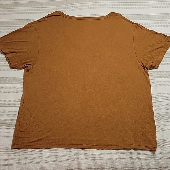 American Eagle Soft & Sexy Tee | Medium - Picture 3 of 8